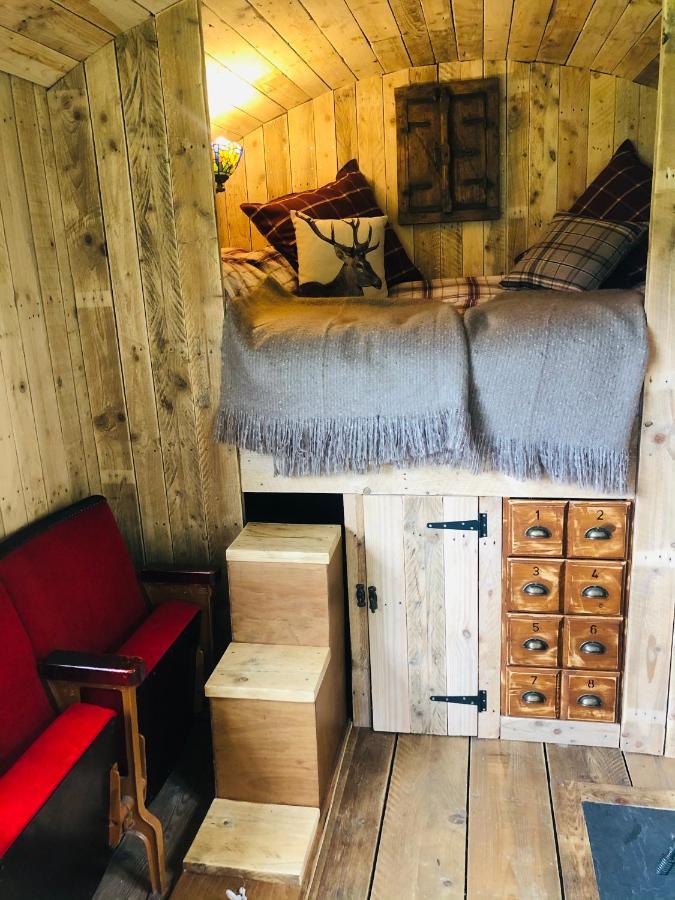 The Big Green Shepherds Hut Чарлвуд Экстерьер фото